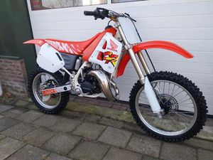 ② HONDA CR125 1991