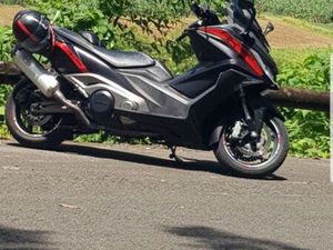 AV SCOOTER AK KYMCO 550