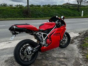 DUCATI 749