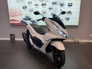 HONDA PCX 125 2022 125 CM3 | SCOOTER | 8 794 KM | BLANC | 56600 LANESTER
