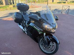 KAWASAKI GTR 1400