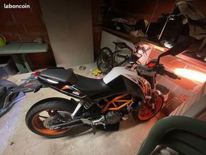 VEND KTM DUKE 390
