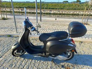 VESPA PRIMAVERA 125 CC (2022) PRETO MATE | COMO NOVA | EXTRAS INCLUÍDOS AVEIRO