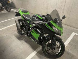 KAWASAKI NINJA 300 ABS ZWART