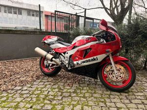 KAWASAKI ZXR 750 – CLÁSSICA DESPORTIVA JAPONESA LORDELO DO OURO E MASSARELOS