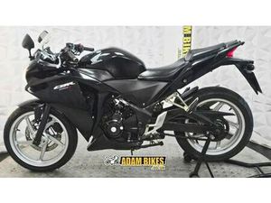 2011 HONDA CBR 250 R * WARRANTY PROVIDED*