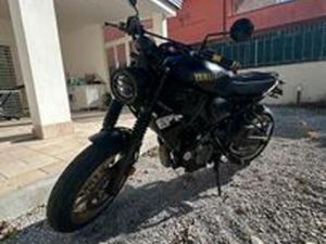 YAMAHA XSR 700 SCARICO AKRAPOVIC