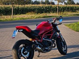 DUCATI MONSTER 797 / GEDROSSELT A2