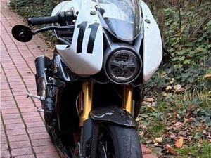 TRIUMPH SPEED TRIPLE 1200 RR