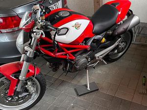 DUCATI MONSTER 1100 ABS
