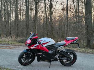 HONDA CBR 600 RR