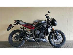 VENDO TRIUMPH STREET TRIPLE RS (2020 - 22) USATA A LUCCA (CODICE 9904747) - MOTO.IT