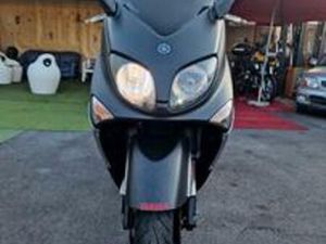 YAMAHA T MAX BLACK MAX