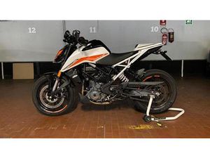 VENDO KTM 390 DUKE (2021 - 23) USATA A ABBIATEGRASSO (CODICE 9904911) - MOTO.IT