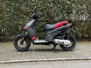 APRILIA SR 50 MOTARD