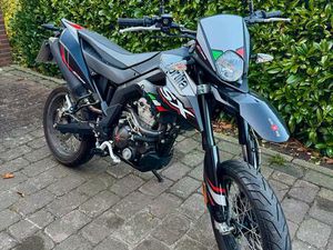 APRILIA SX 125 SUPERMOTO NUR 1076 KILOMTER!!! TÜV NEU