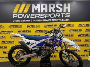 HUSQVARNA FC 250 2023 MODEL, LOTS OF EXTRAS , MINT!!!!