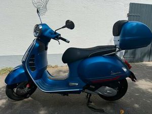 VESPA GTS 125 BLAU - GEPFLEGTER ROLLER