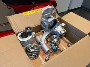 VESPA QUATTRINI 260 MOTOR MALOSSI VR-ONE, KINGWELLE (NEU TEILE)