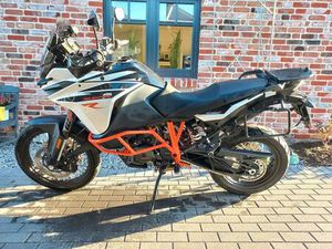 KTM ADVENTURE 1090 R