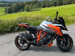 KTM 1290 SUPER DUKE GT