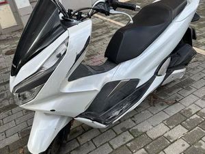 HONDA PCX 125 EM OTIMO ESTADO ODIVELAS