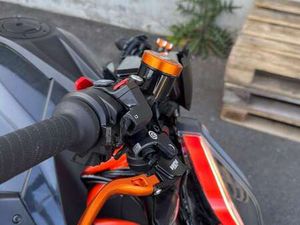 KTM 1290 SUPER DUKE R