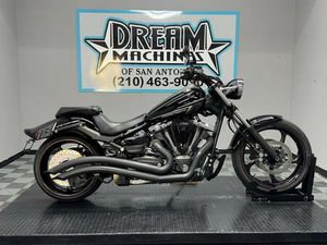 2015 YAMAHA RAIDER®