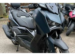 YAMAHA X-MAX 125 2023