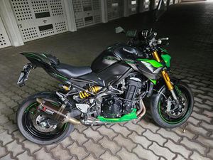 KAWAKAKI Z900 SE DEUTSCHES MODEL NEUWERTIG MIT GARANTIE