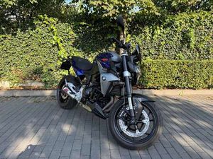BMW F 900 R