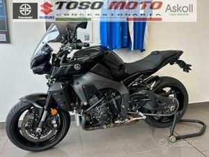 YAMAHA MT-10