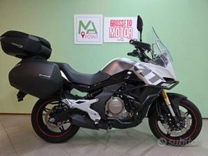 CF MOTO 650 MT