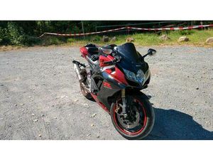 SUZUKI GSXR 750 K8 K9