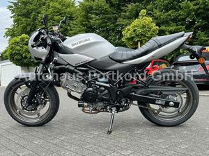 SUZUKI SV650X MY 25 -*AKTION FSN - A2 / 35KW MÖGLICH -E
