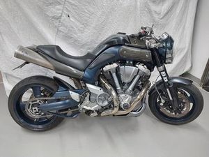 YAMAHA MT-01 AKRAPOVIC K&N CARBON SCHECKHEFT