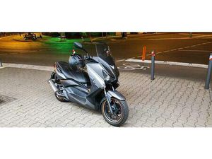 YAMAHA XMAX 250(AKRAPOVIC,NEU TÜV)
