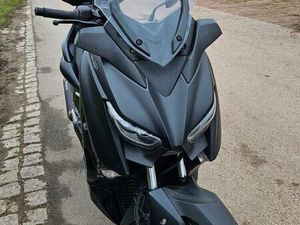 YAMAHA X-MAX IRON (TECH) MAX 300 AKRAPOVIC GRIFFHEIZUNG