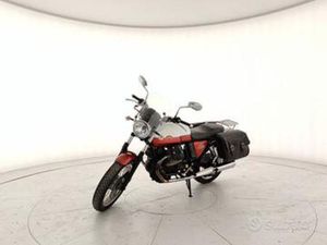 MOTO GUZZI V7 - SPECIAL U10167