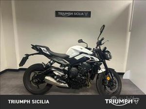 TRIUMPH STREET TRIPLE 765 R