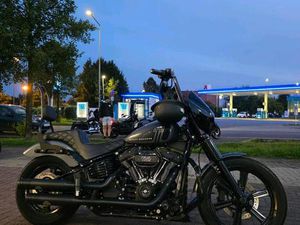 HARLEY DAVIDSON STREET BOB 9TKM SERVICE NEU JEKILL&HYDE APE EZ.22