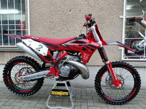 GASGAS MC 250 2T, FACTORY LOOK, TOP ZUSTAND!FINANZIERUNG MÖGLICH!