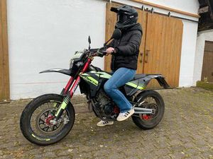 FANTIC XMF 125 SUPERMOTO - 125 CCM LEICHTKRAFTRAD