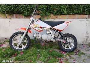 DIRT HONDA CRF50