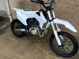 ? ÉCHANGE – DIRT 125 RXF 2024 CONTRE PC GAMER