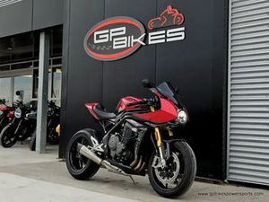 2023 TRIUMPH SPEED TRIPLE 1200 RR RED HOPPER STORM GREY