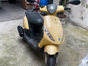*PIAGGIO ZIP 2* LÖUFT EINWANDFREI