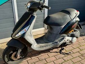 PIAGGIO ZIP 2020 — SCOOTERS | PIAGGIO — MARKTPLAATS