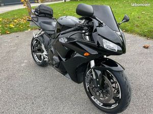 HONDA CBR 1000 RR FIREBLADE