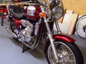 TRIUMPH THUNDERBIRD 900